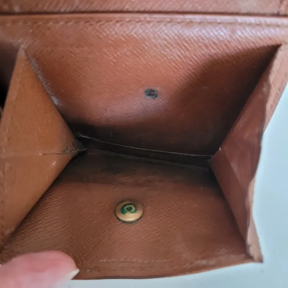 Vintage Louis Vuitton Men's LV Brown Bi-Fold Leather Wallet Monogram Classic